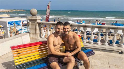 contactos gay puertollano|Contactos gays en Puertollano